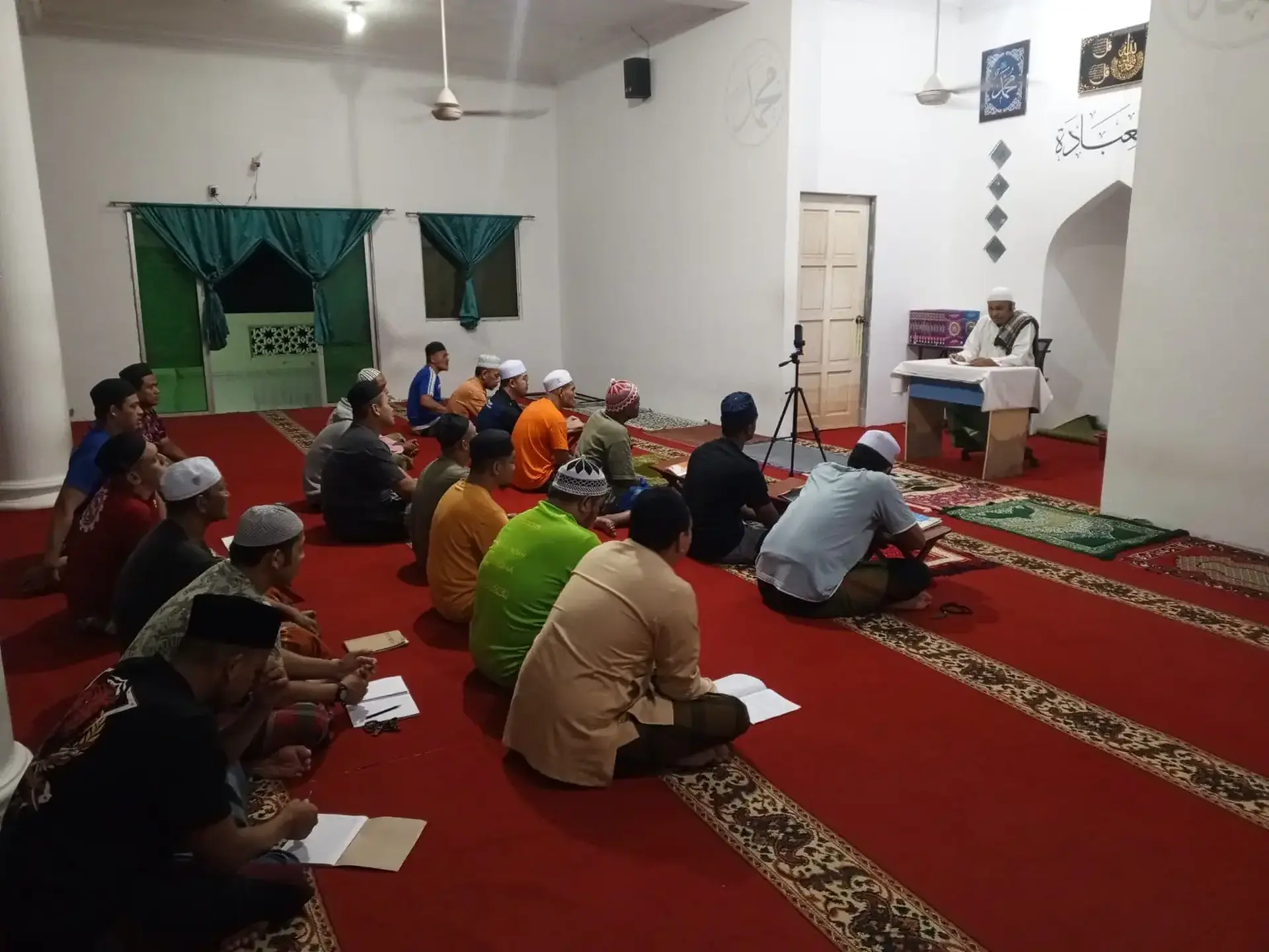 Program Tausiah Diri di ruang ibadah